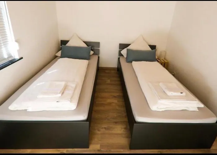 Malu Am Ring Mullenbach